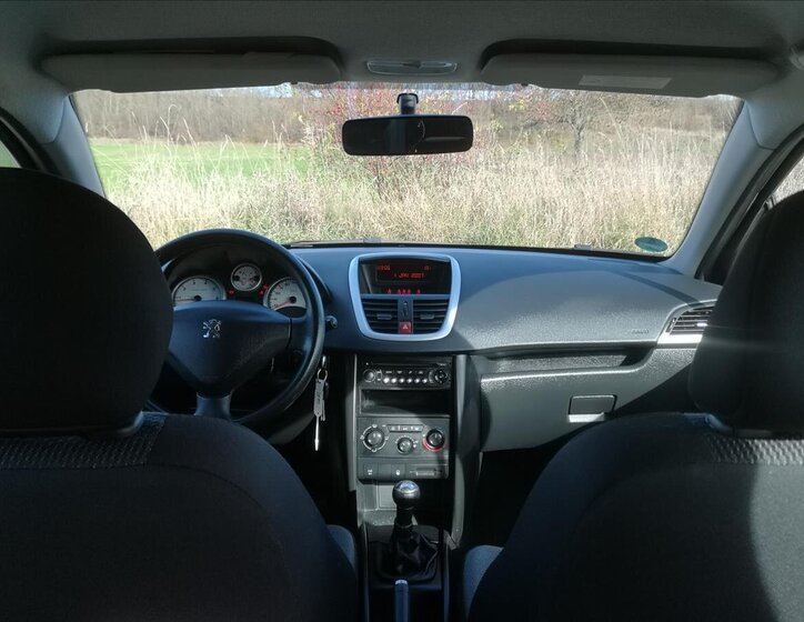 Peugeot 207 Hatchback 1,4 l 70 kw