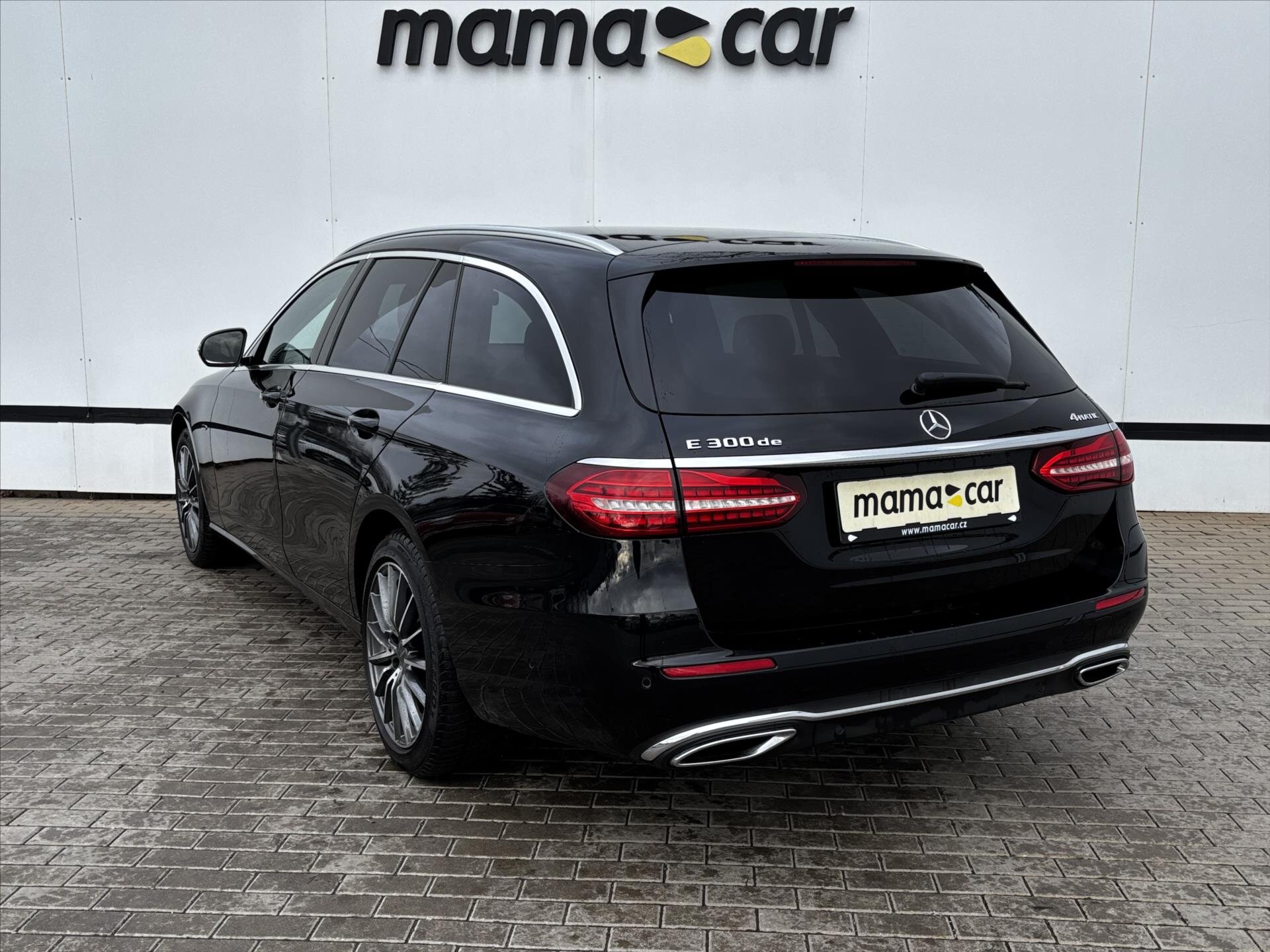 Mercedes-Benz Třídy E Kombi 2,0 l 143 kw