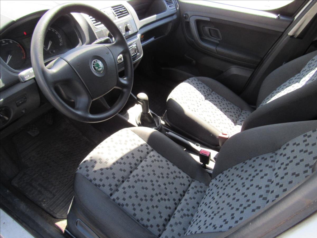 Škoda Praktik Skříň 1,2 l 51 kw