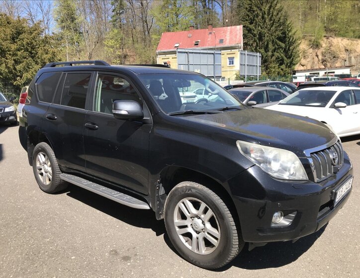 Toyota Land Cruiser Kombi 3,0 l 127 kw