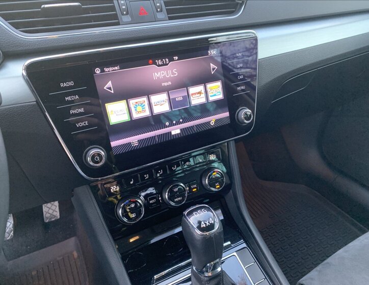 Škoda Superb Kombi 2,0 l 140 kw