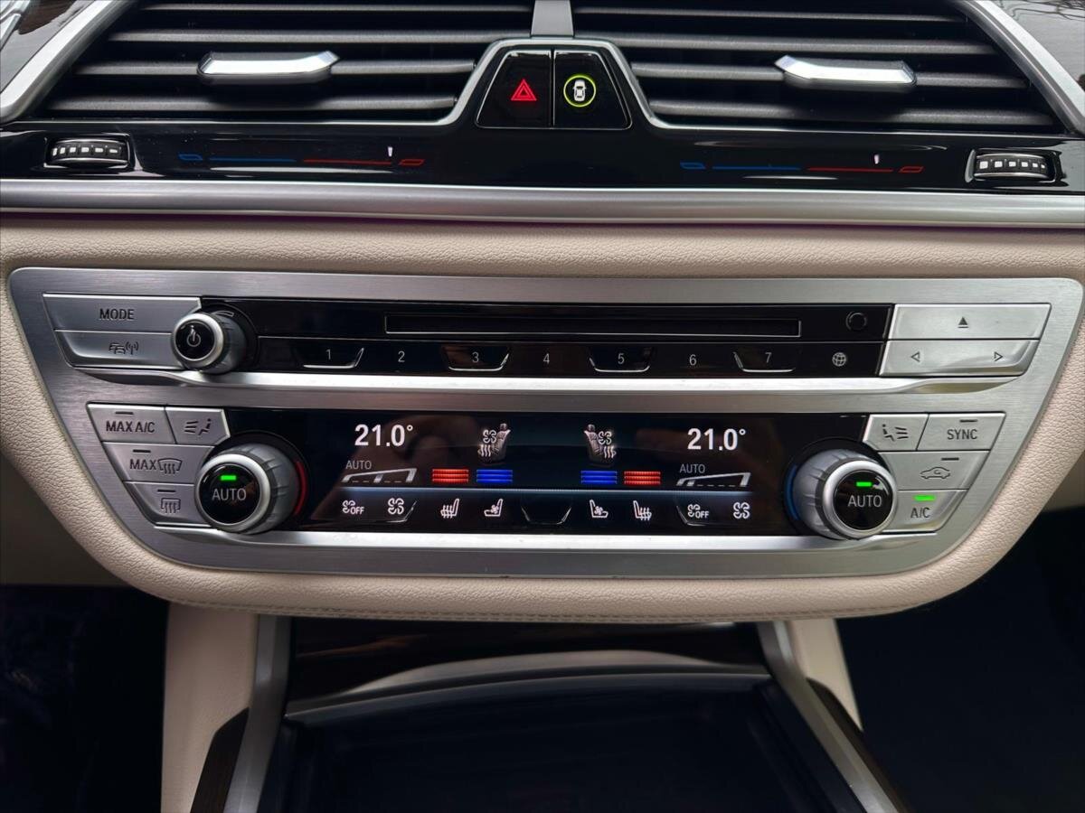 BMW Řada 7 Ostatní 4,4 l 390 kw