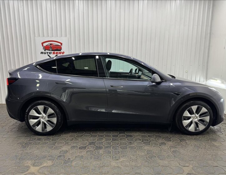 Tesla Model Y SUV 0,0 378 kw