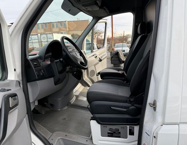 Volkswagen Crafter 6