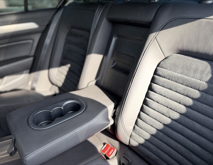 Volkswagen Passat Sedan / Limuzína 2,0 l 110 kw