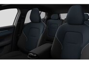 Volvo EX30 SUV / Terénní 1,0 200 kw