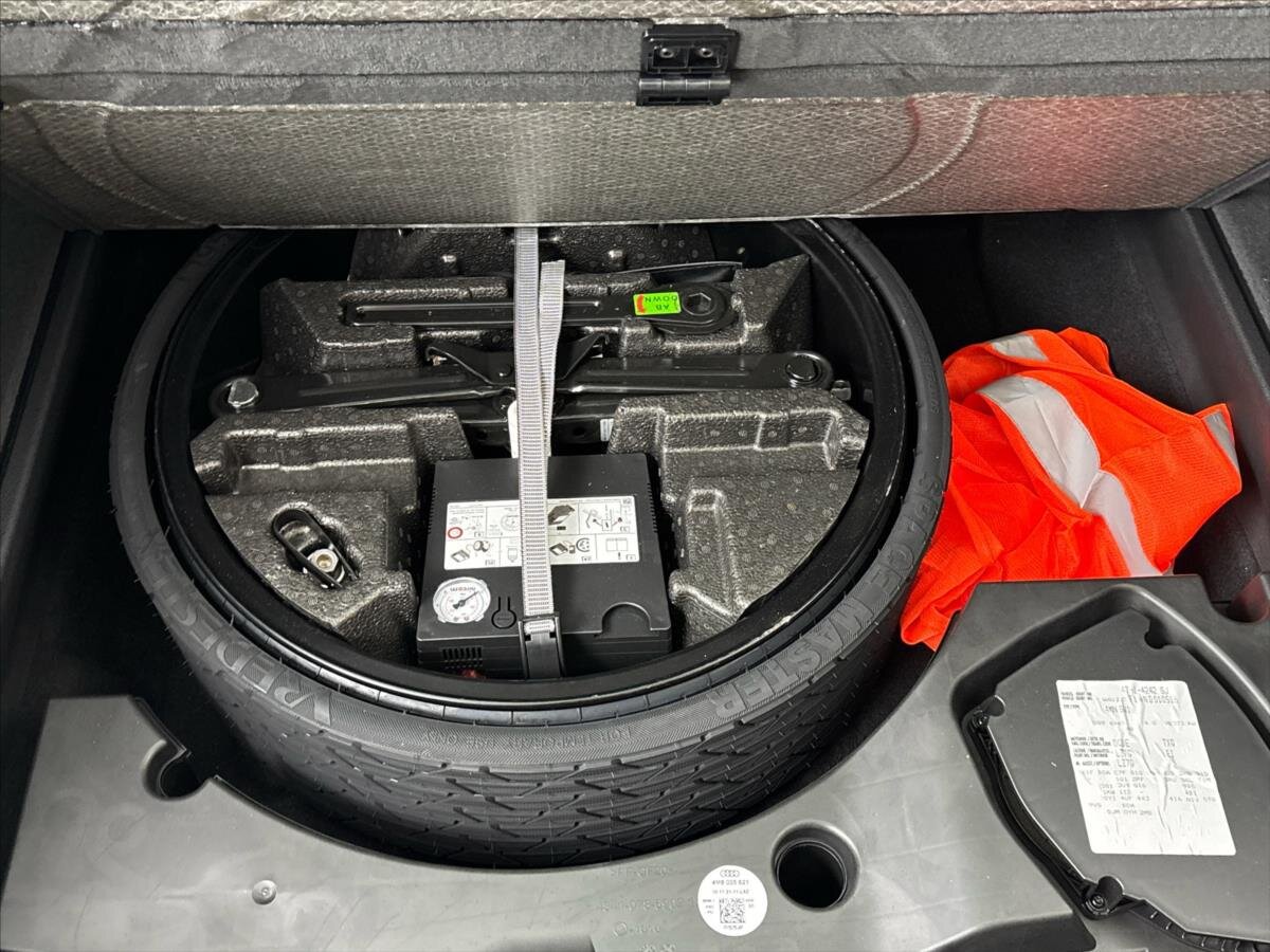 Audi SQ8 SUV / Terénní 4,0 l 373 kw