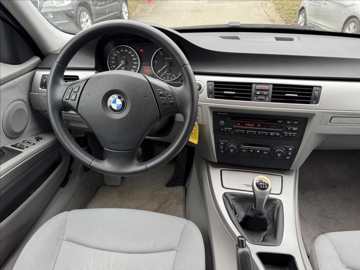 BMW Řada 3 Kombi 2,0 l 120 kw