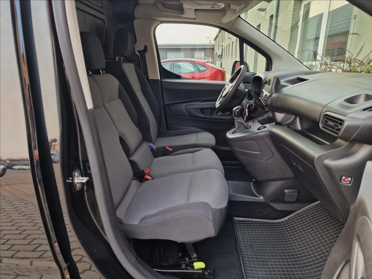 Opel Combo Skříň 1,5 l 75 kw