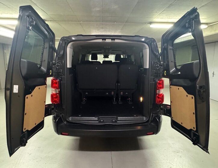 Toyota ProAce Verso 11