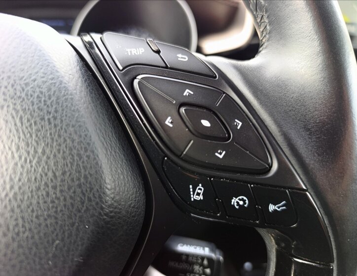 Toyota C-HR Hatchback 1,8 l 72 kw