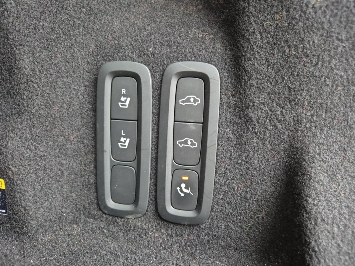 Volvo XC60 SUV 2,0 l 177 kw