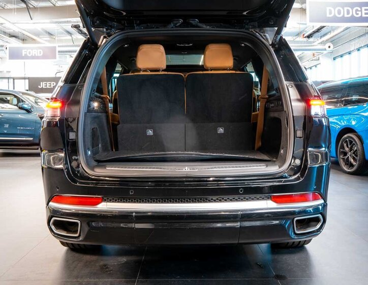 Jeep Grand Cherokee SUV / Terénní 5,7 l 266 kw