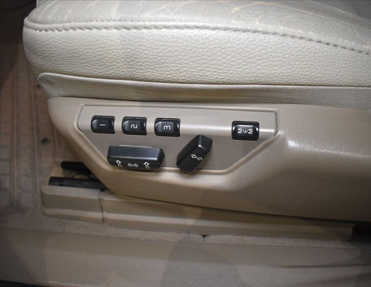 Volvo XC90 SUV / Terénní 2,4 l 147 kw