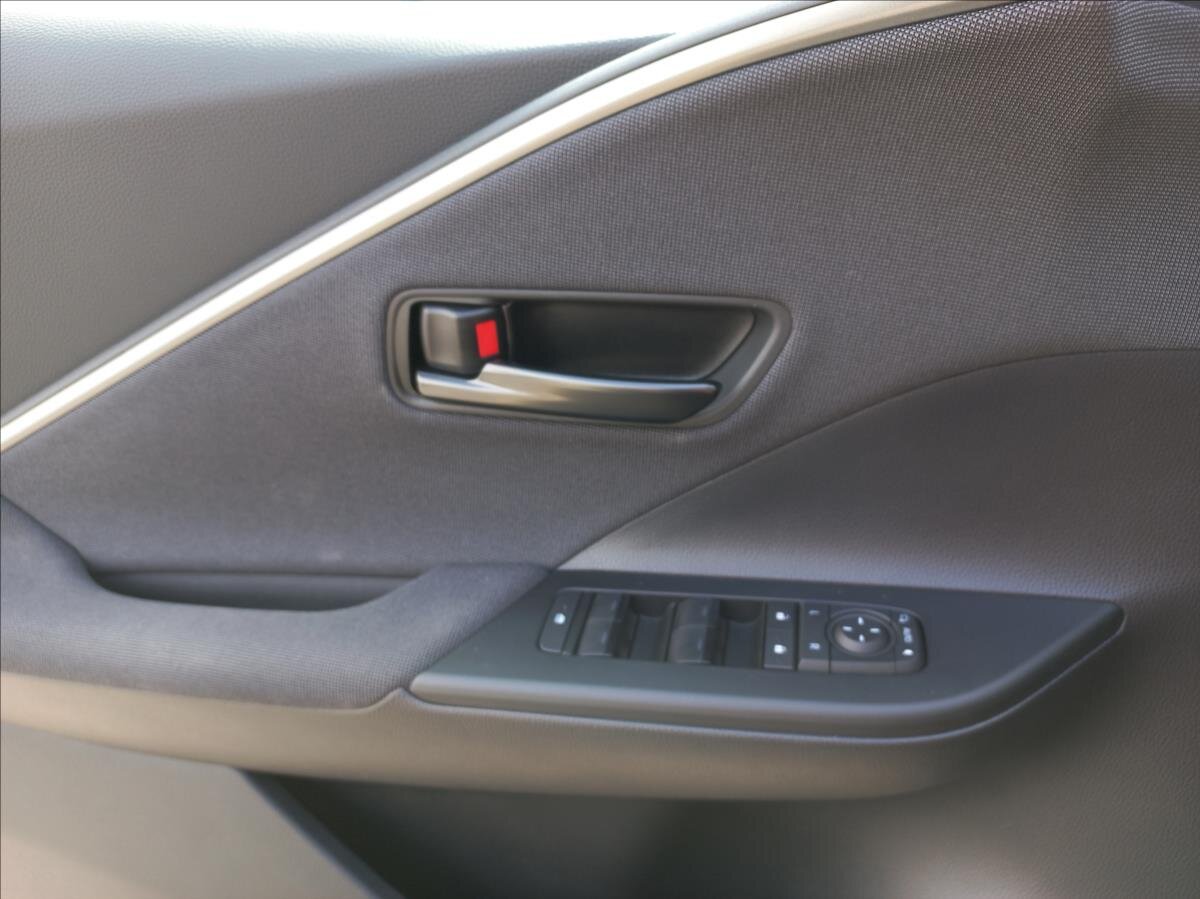 Toyota C-HR Hatchback 2,0 l 111 kw