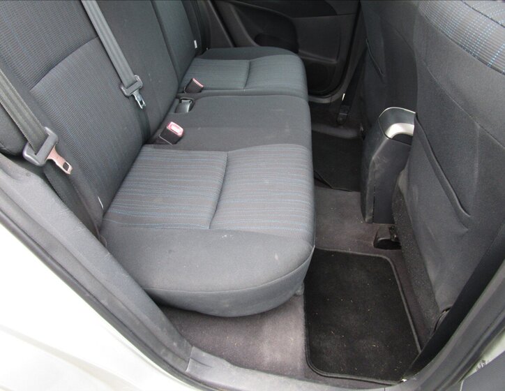 Toyota Auris Hatchback 1,4 l 66 kw