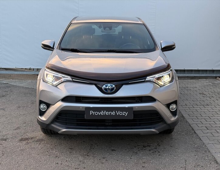 Toyota RAV4 SUV 2,5 l 114 kw