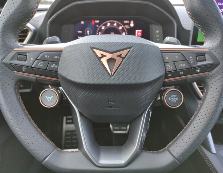 Cupra Formentor SUV / Terénní 2,0 l 245 kw