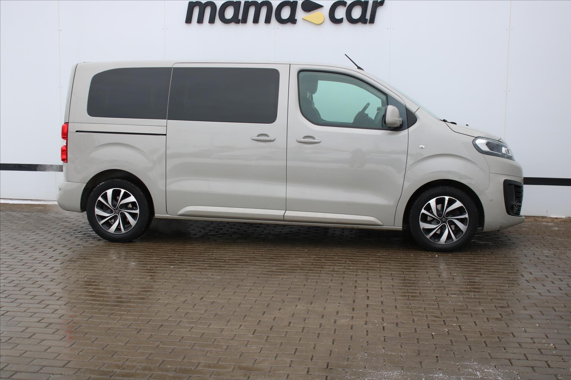 Citroën SpaceTourer MPV 2,0 l 130 kw