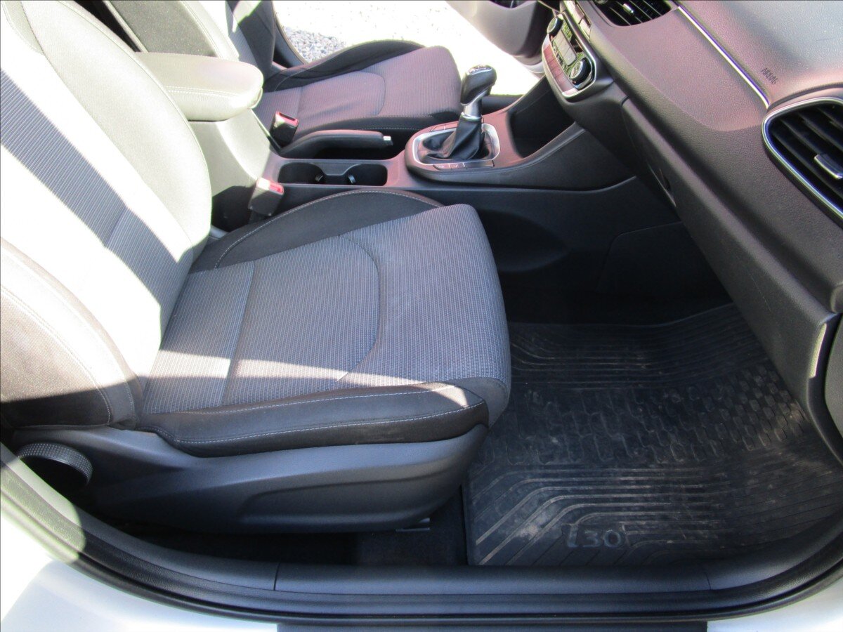 Hyundai i30 Kombi 1,6 l 81 kw