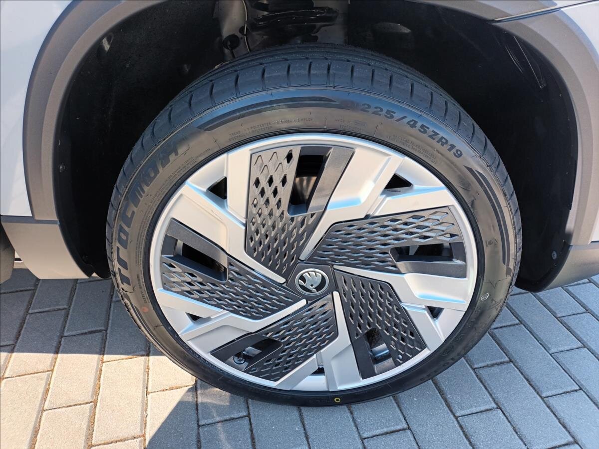 Škoda Karoq SUV / Terénní 2,0 l 110 kw
