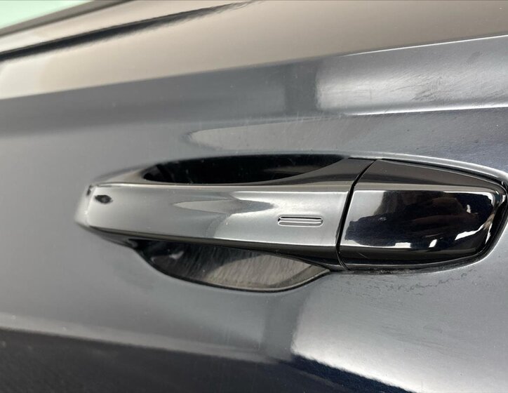 Škoda Karoq SUV / Terénní 2,0 l 110 kw