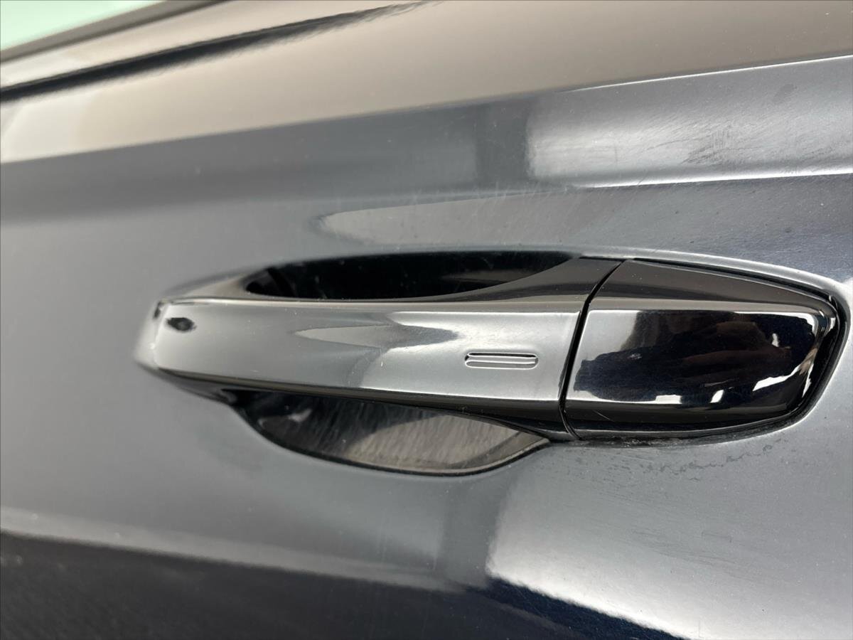 Škoda Karoq SUV / Terénní 2,0 l 110 kw