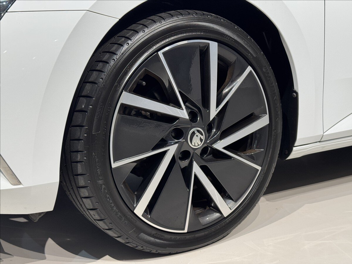 Škoda Superb Kombi 1,4 l 160 kw