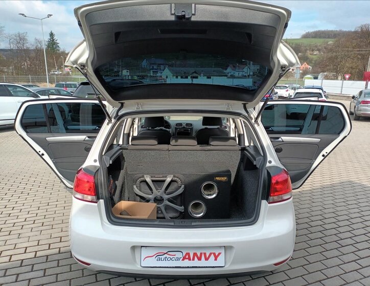 Volkswagen Golf Hatchback 1,4 l 59 kw