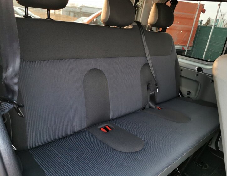 Opel Vivaro Kombi 2,0 l 84 kw