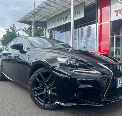 Lexus IS 300h 1