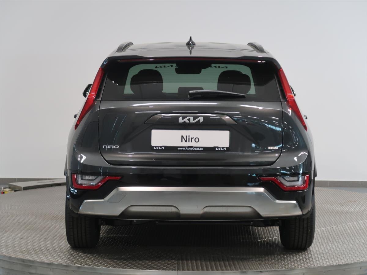KIA Niro CUV / Crossover 1,6 l 95 kw