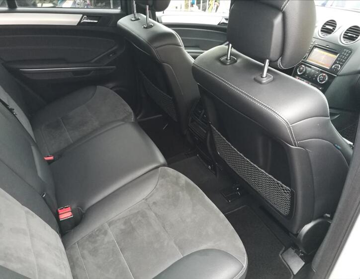 Mercedes-Benz Třídy M 13