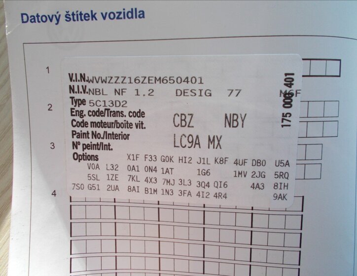 Volkswagen Beetle Hatchback 1,2 l 77 kw