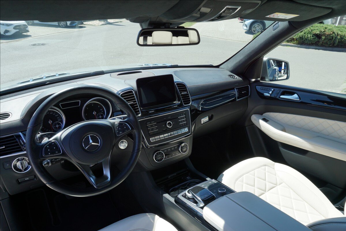 Mercedes-Benz GLS Kombi 3,0 l 190 kw