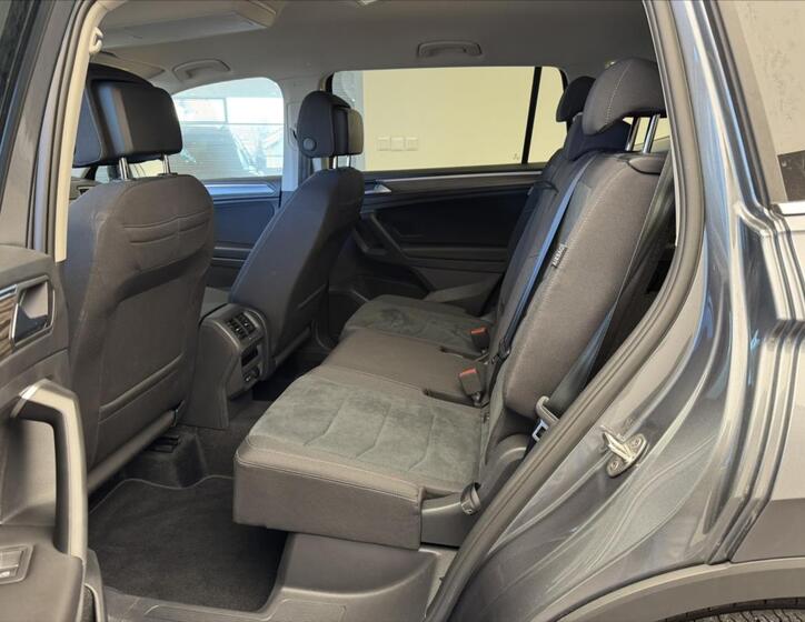 Volkswagen Tiguan Allspace 8