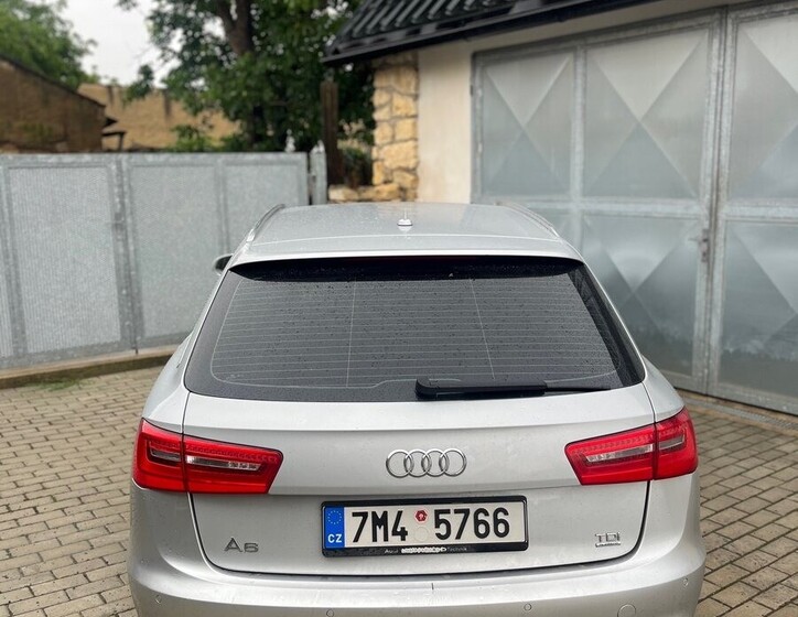 Audi A6 4