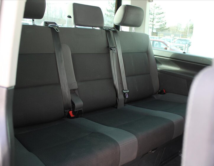 Volkswagen Multivan Kombi 2,0 l 103 kw