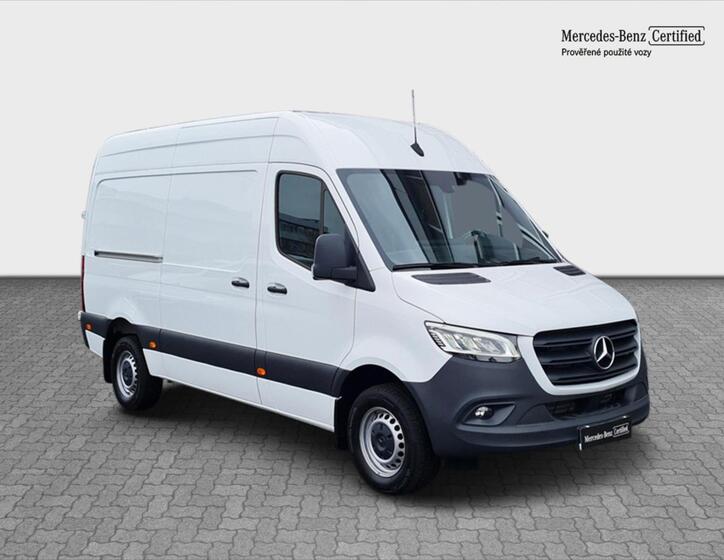Mercedes-Benz Sprinter 7