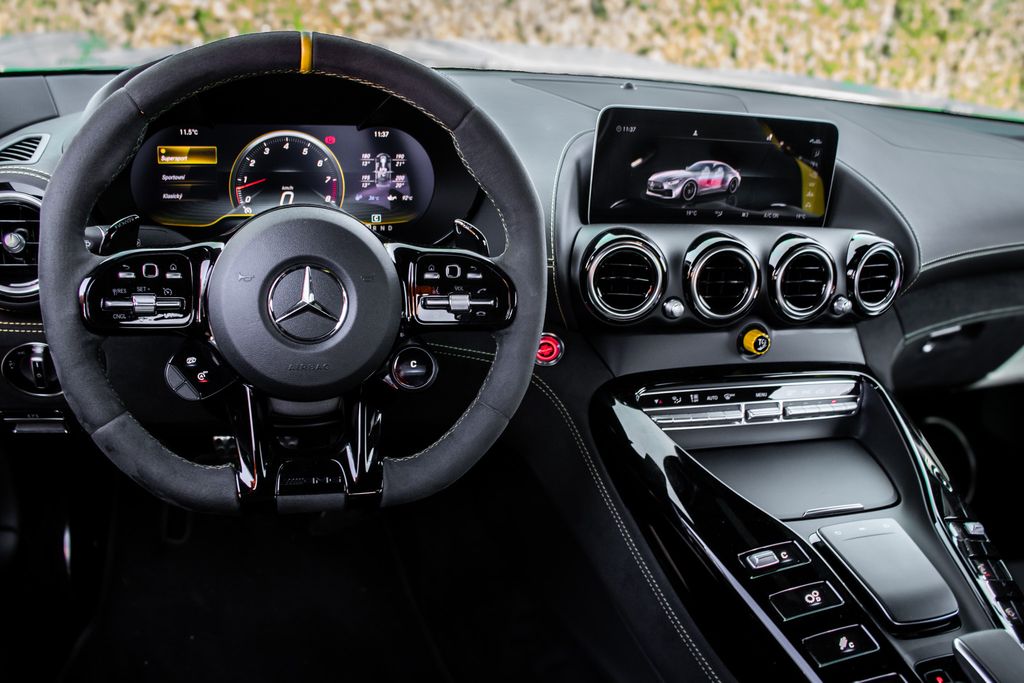 Mercedes-Benz AMG GT