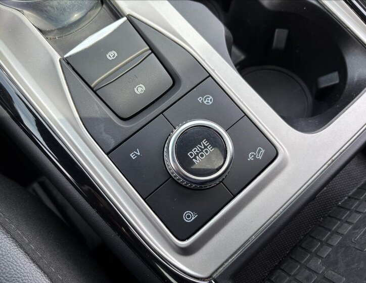 Ford Explorer SUV / Terénní 3,0 l 267 kw