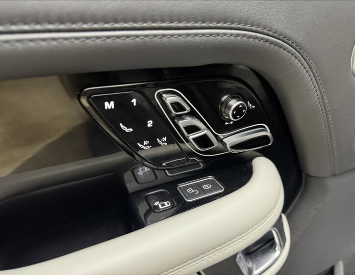 Land Rover Range Rover SUV / Terénní 5,0 l 405 kw