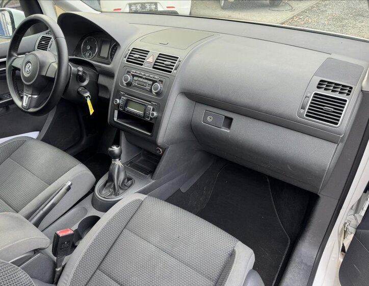 Volkswagen Touran MPV 1,6 l 77 kw