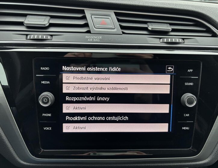 Volkswagen Touran MPV 1,5 l 110 kw