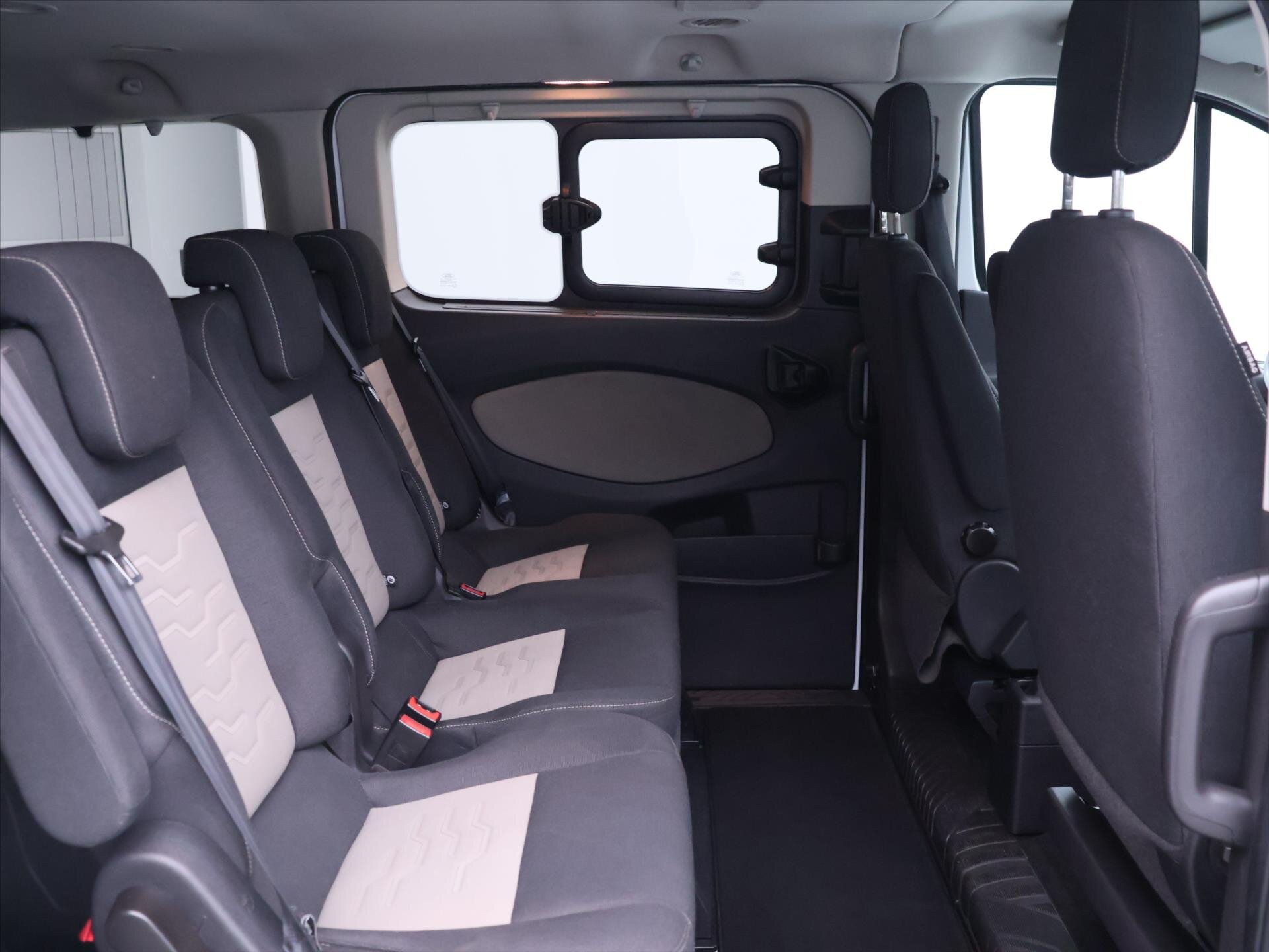 Ford Tourneo Custom Kombi 2,0 l 125 kw