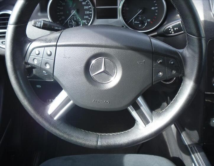 Mercedes-Benz Třídy M 17