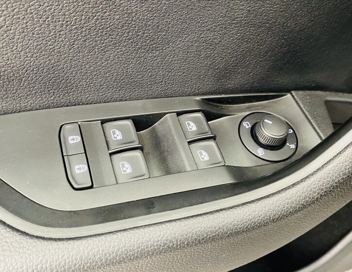 Škoda Superb Liftback 1,5 l 110 kw