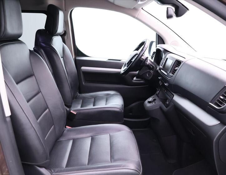 Toyota ProAce Verso 12