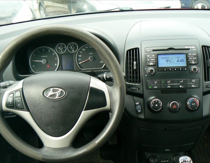 Hyundai i30 Kombi 1,6 l 92 kw