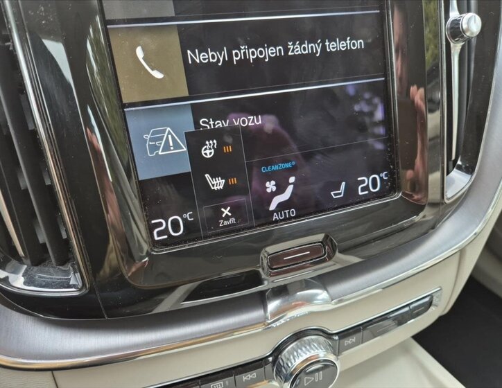 Volvo XC60 SUV / Terénní 2,0 l 145 kw